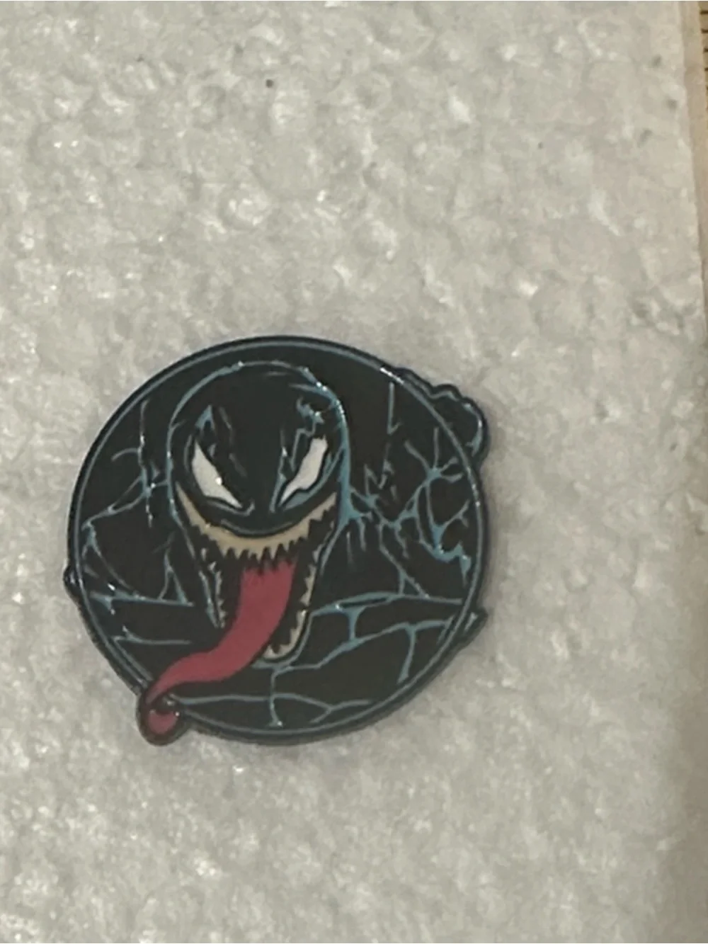Venom Graphic Enamel Pin - Black & Red